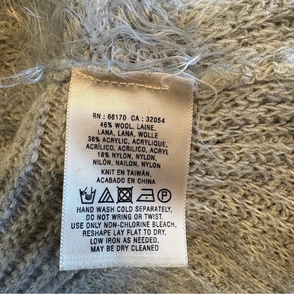 Sleeping on Snow Anthropologie Nuvola Sweater Womens M Wool Blend Ruffle Eyelash - Picture 8 of 11